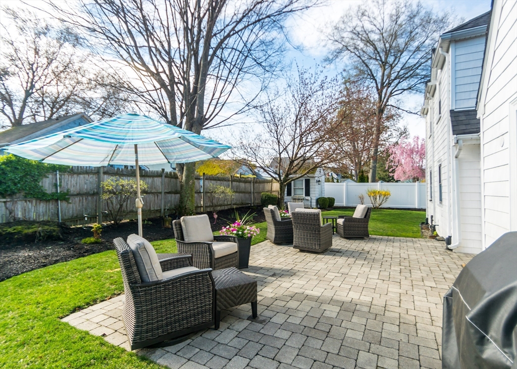 91 Canterbury Road Waltham, MA 02453 - Photo 35 of 41