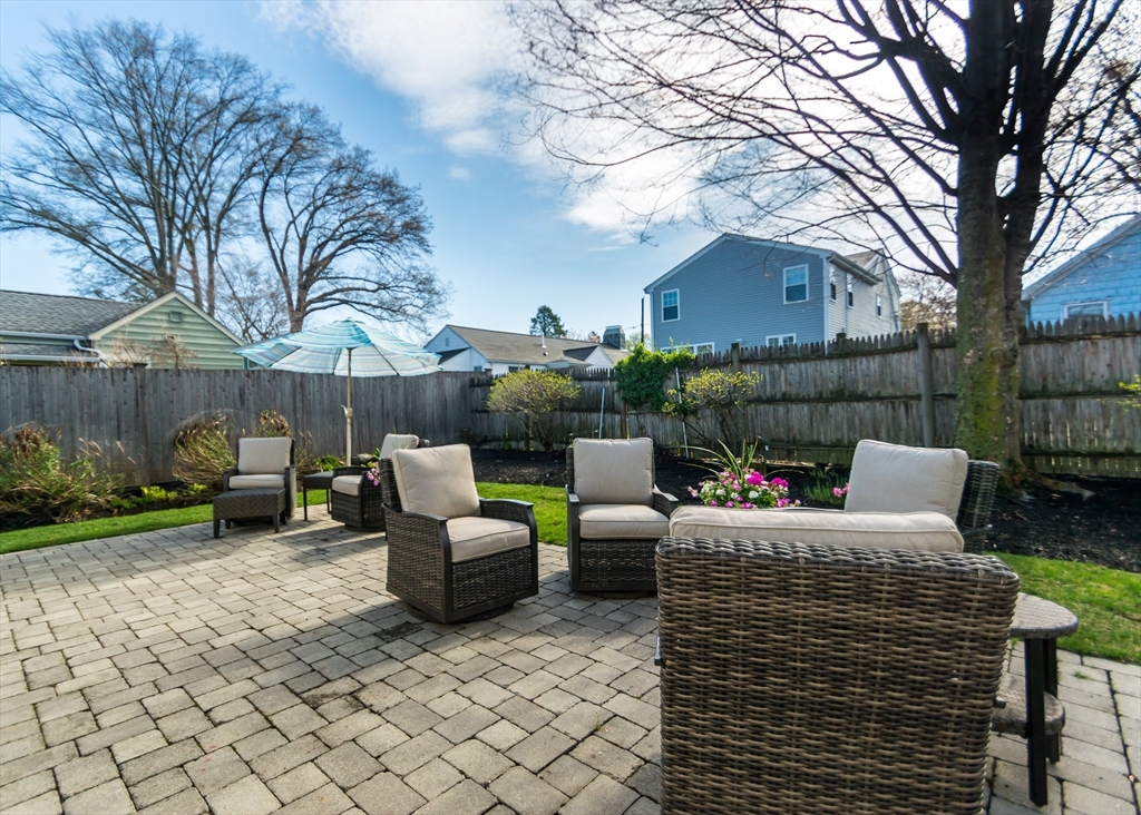 91 Canterbury Road Waltham, MA 02453 - Photo 36 of 41