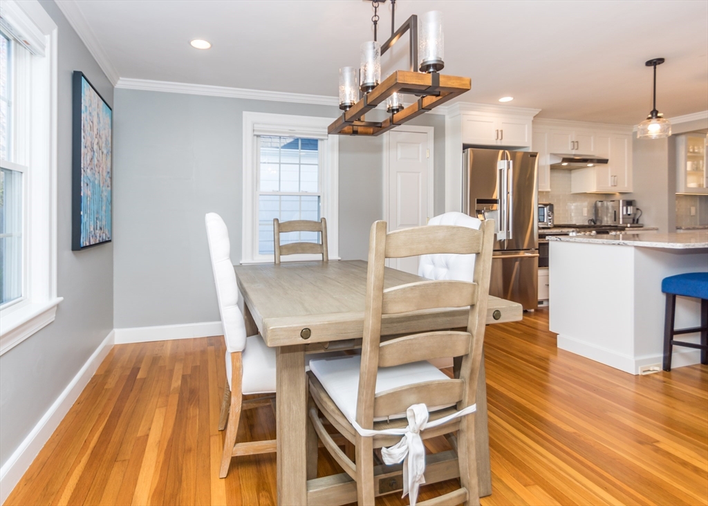 91 Canterbury Road Waltham, MA 02453 - Photo 10 of 41