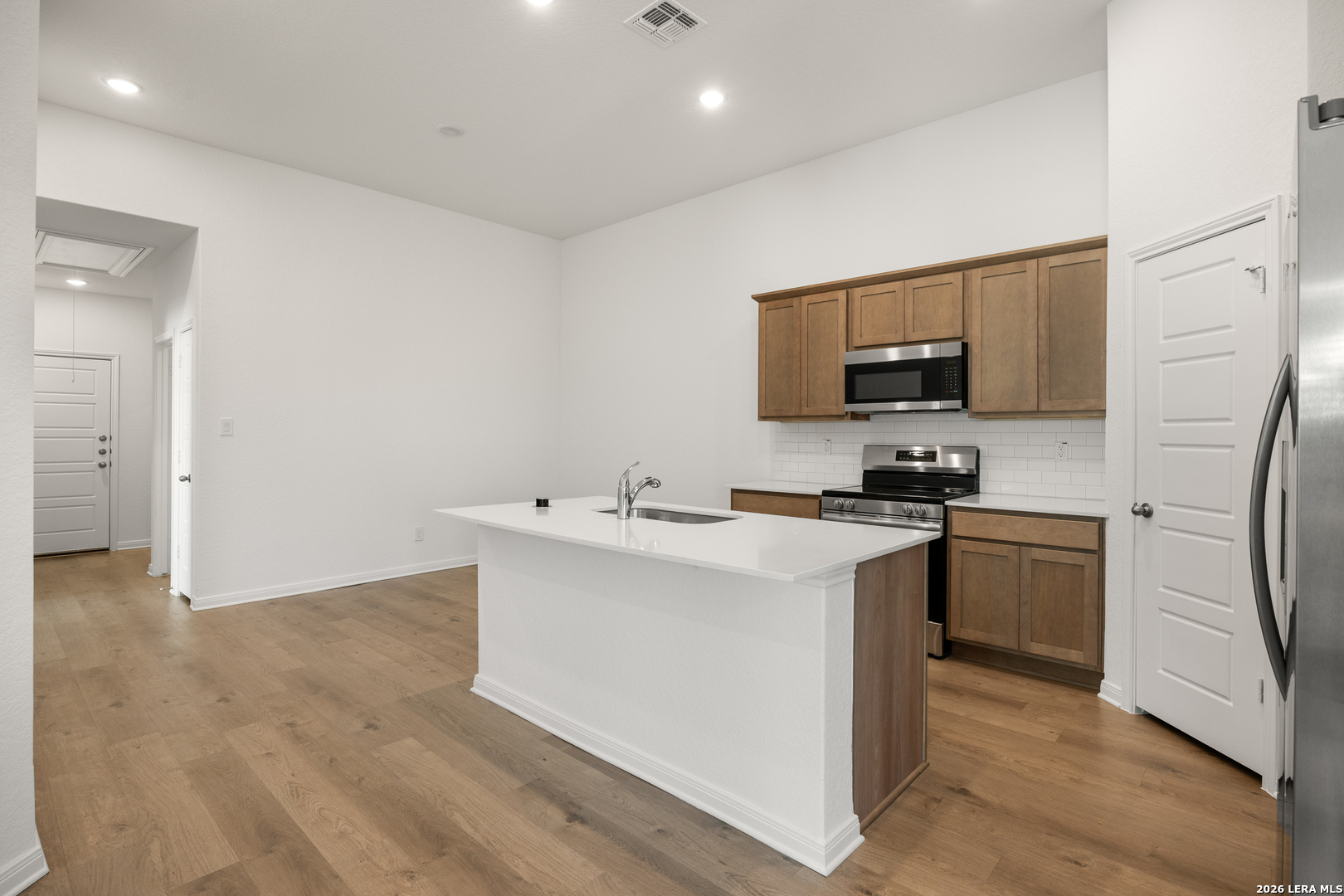 5411 Devils Gate, Unit 2 Converse, TX 78109 - Photo 7 of 16