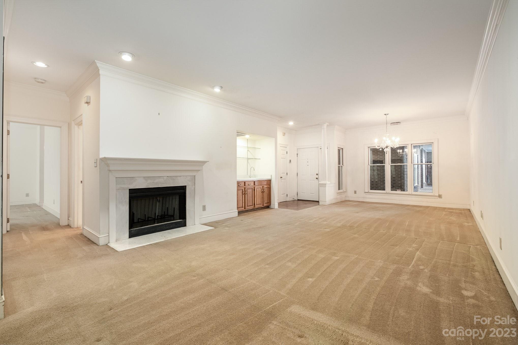 325 Queens Road, Unit 4 Charlotte, NC 28204 - Photo 13 of 37 Gallery Image 13