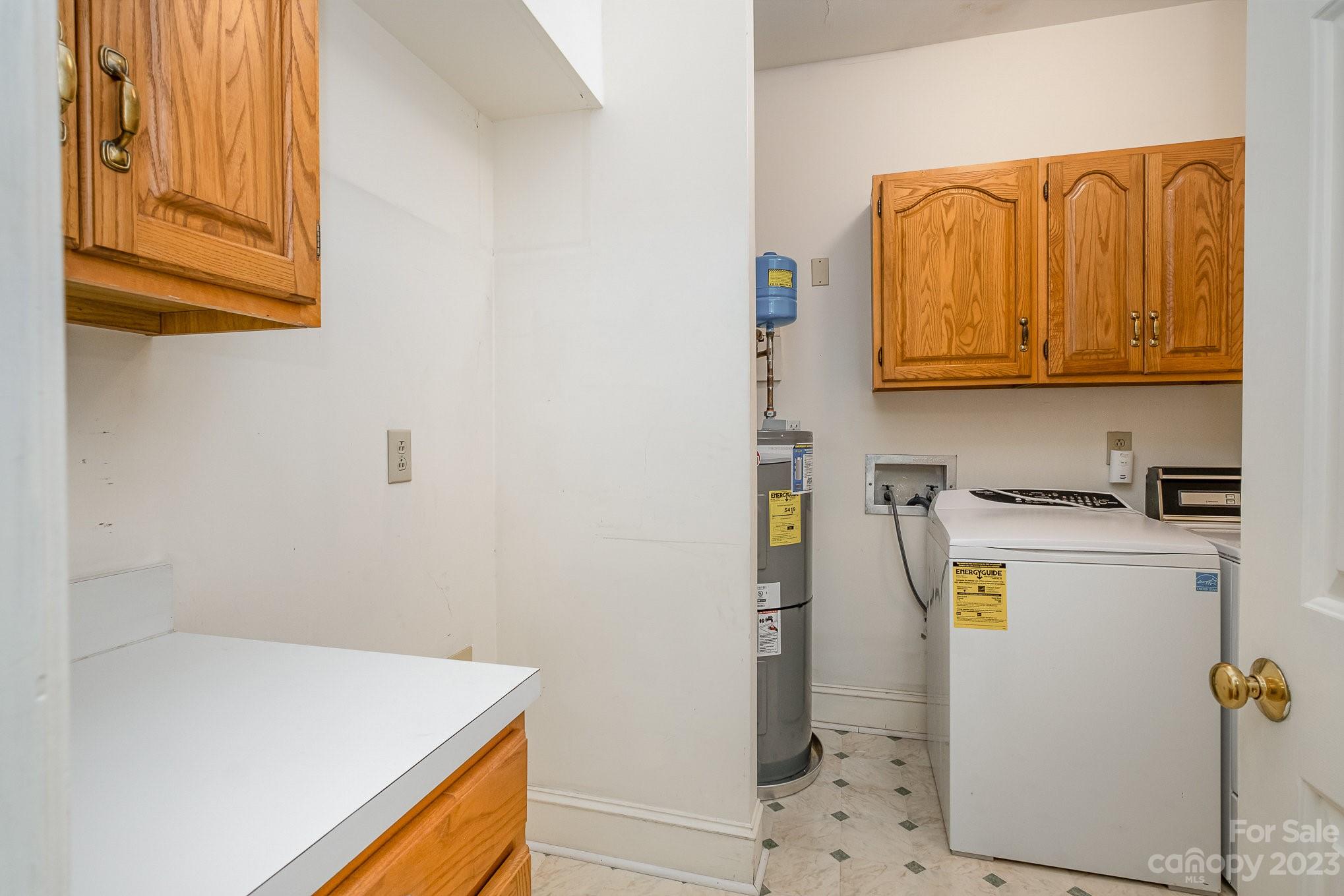 325 Queens Road, Unit 4 Charlotte, NC 28204 - Photo 22 of 37 Gallery Image 22