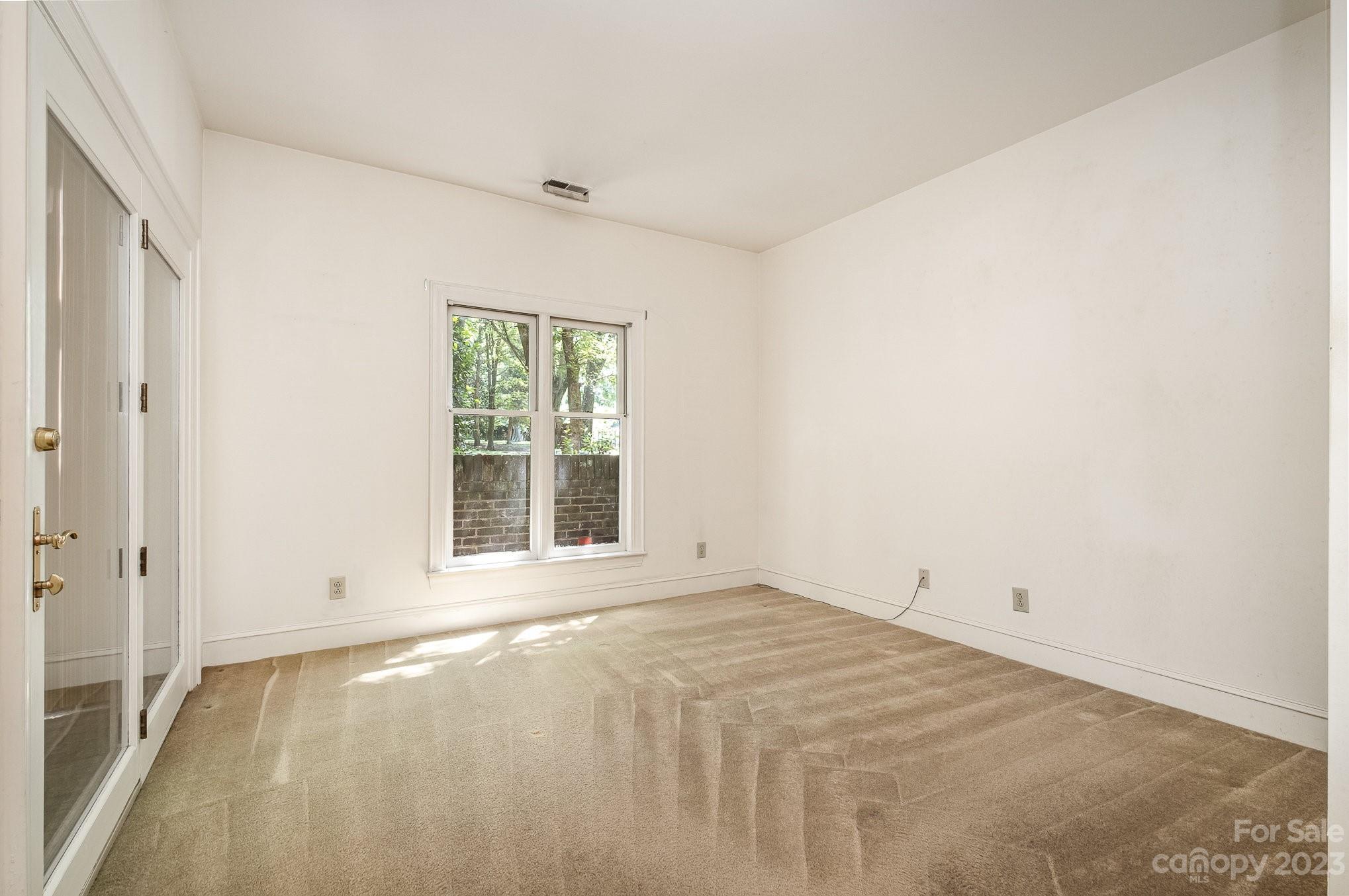 325 Queens Road, Unit 4 Charlotte, NC 28204 - Photo 25 of 37 Gallery Image 25