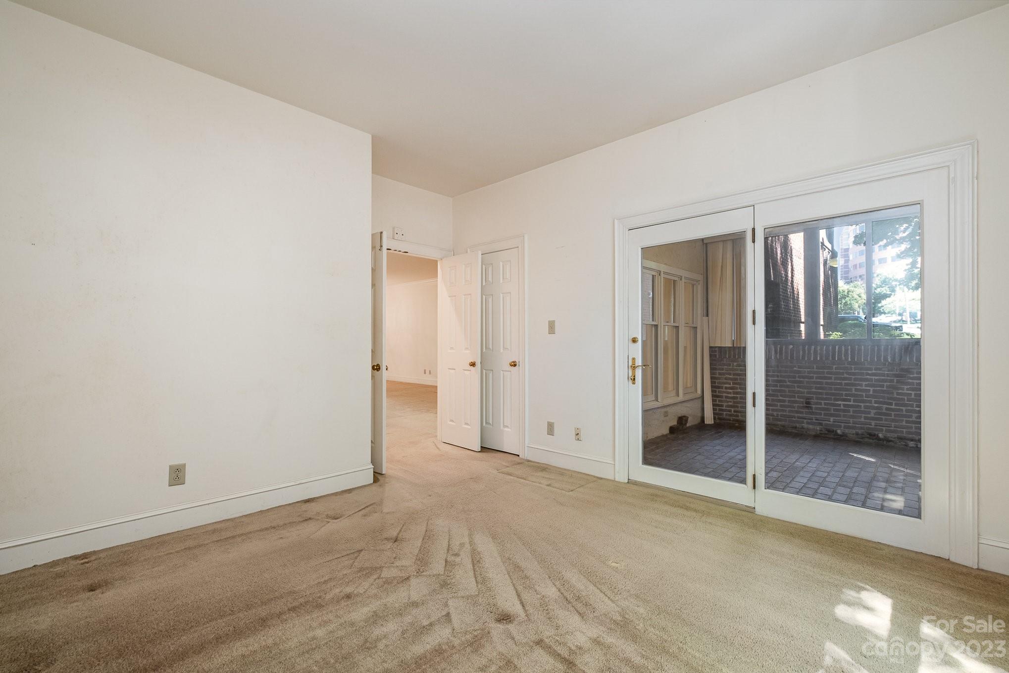 325 Queens Road, Unit 4 Charlotte, NC 28204 - Photo 26 of 37 Gallery Image 26