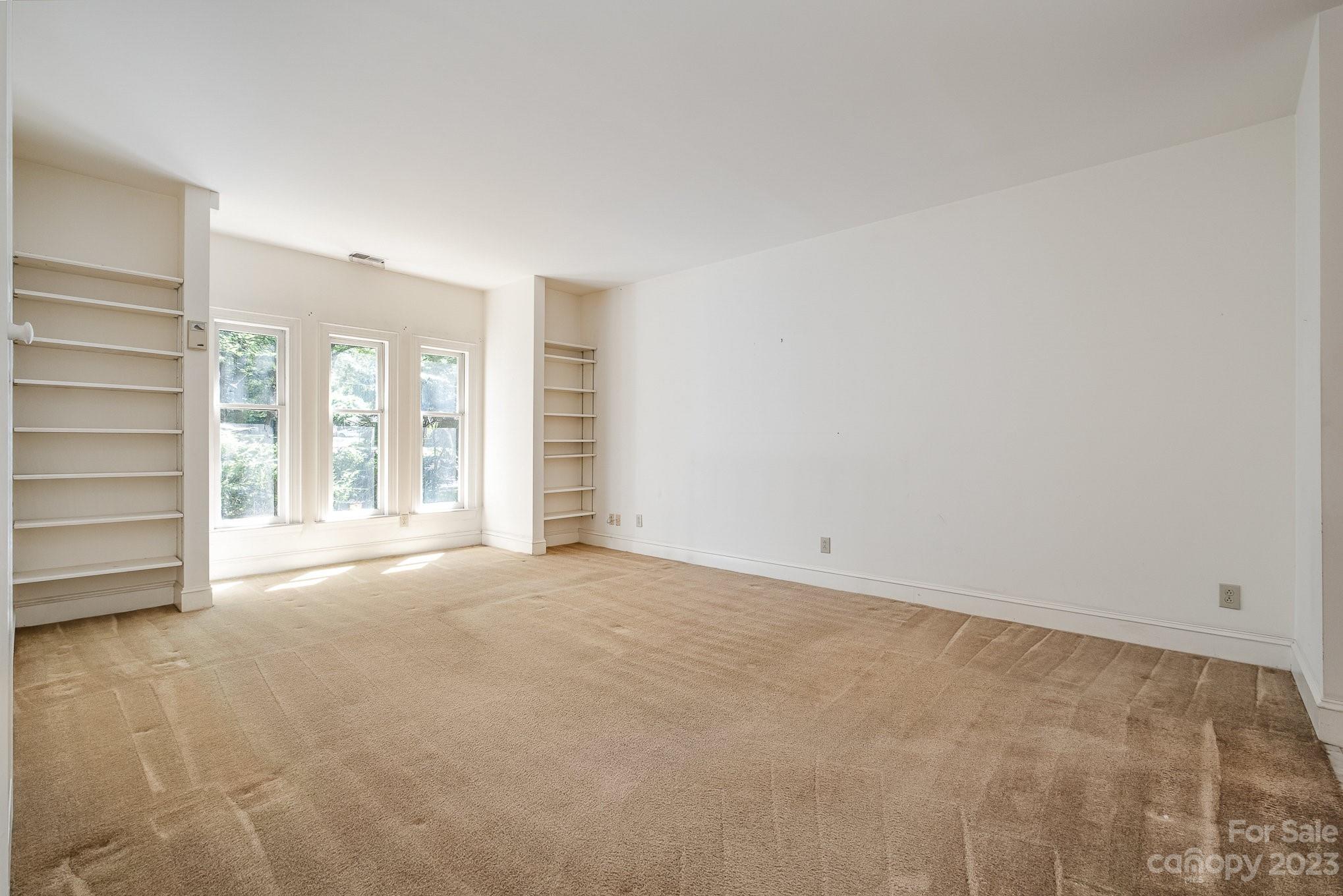 325 Queens Road, Unit 4 Charlotte, NC 28204 - Photo 28 of 37 Gallery Image 28