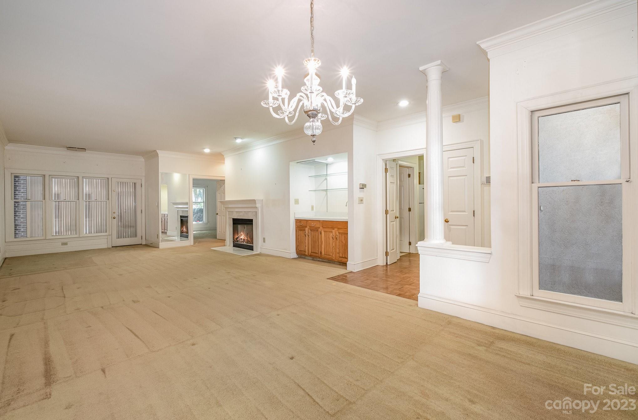 325 Queens Road, Unit 4 Charlotte, NC 28204 - Photo 10 of 37 Gallery Image 10