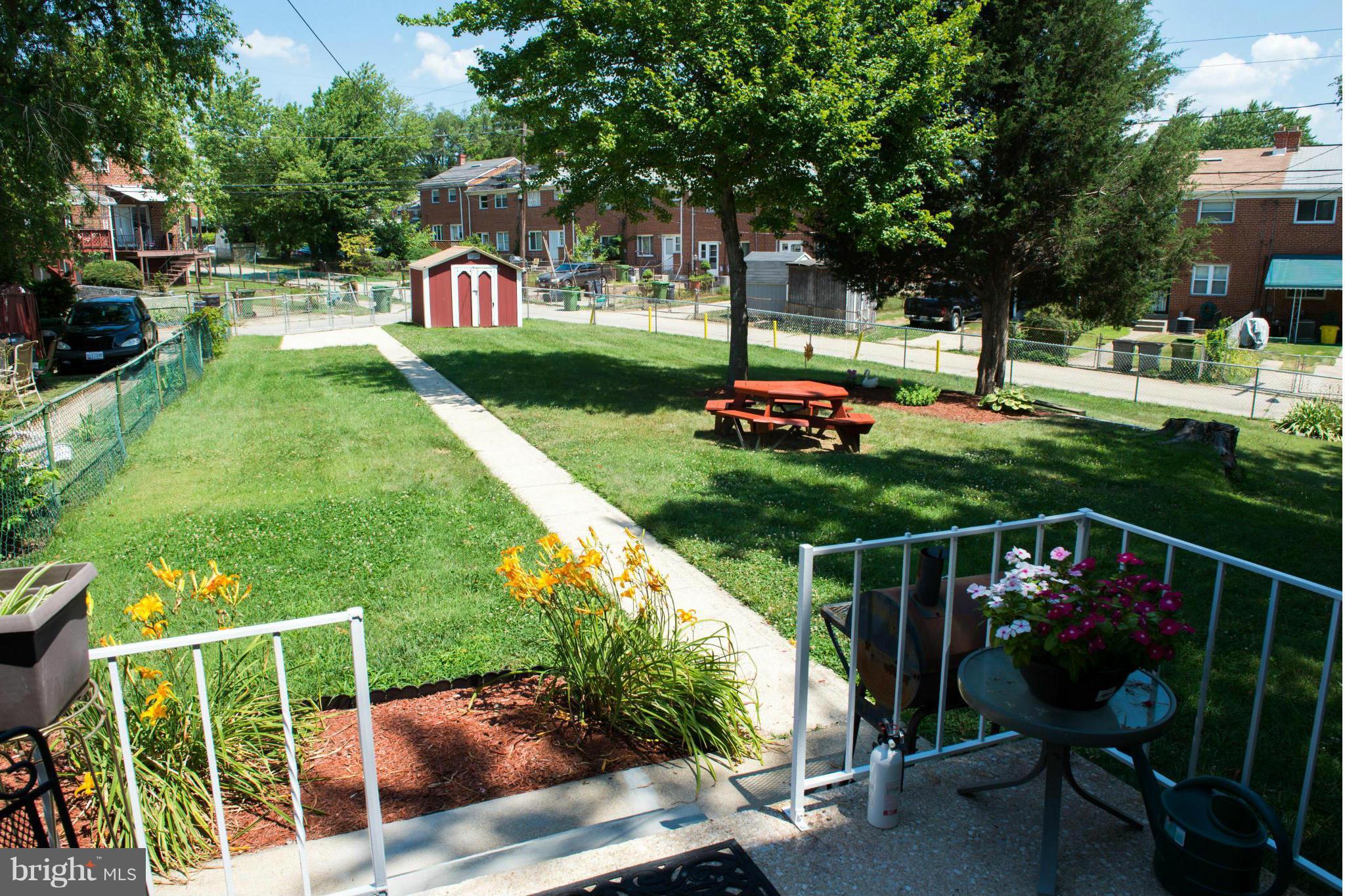 4738 Vancouver Road Baltimore, MD 21229 - Photo 3 of 30