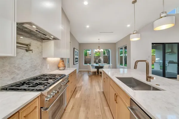 $1,925,000 | 3667 Ingleside Drive, Dallas, TX 75229