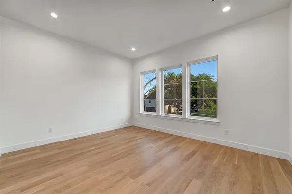 $1,925,000 | 3667 Ingleside Drive, Dallas, TX 75229