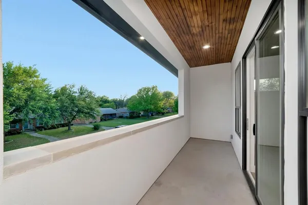 $1,925,000 | 3667 Ingleside Drive, Dallas, TX 75229