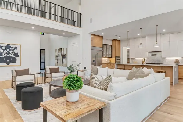 $1,925,000 | 3667 Ingleside Drive, Dallas, TX 75229