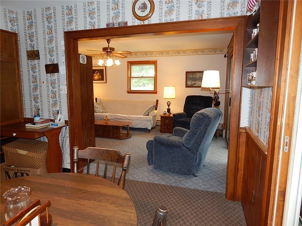95 Poplar Street Millinocket, ME 04462 - Photo 5 of 17 Living Room