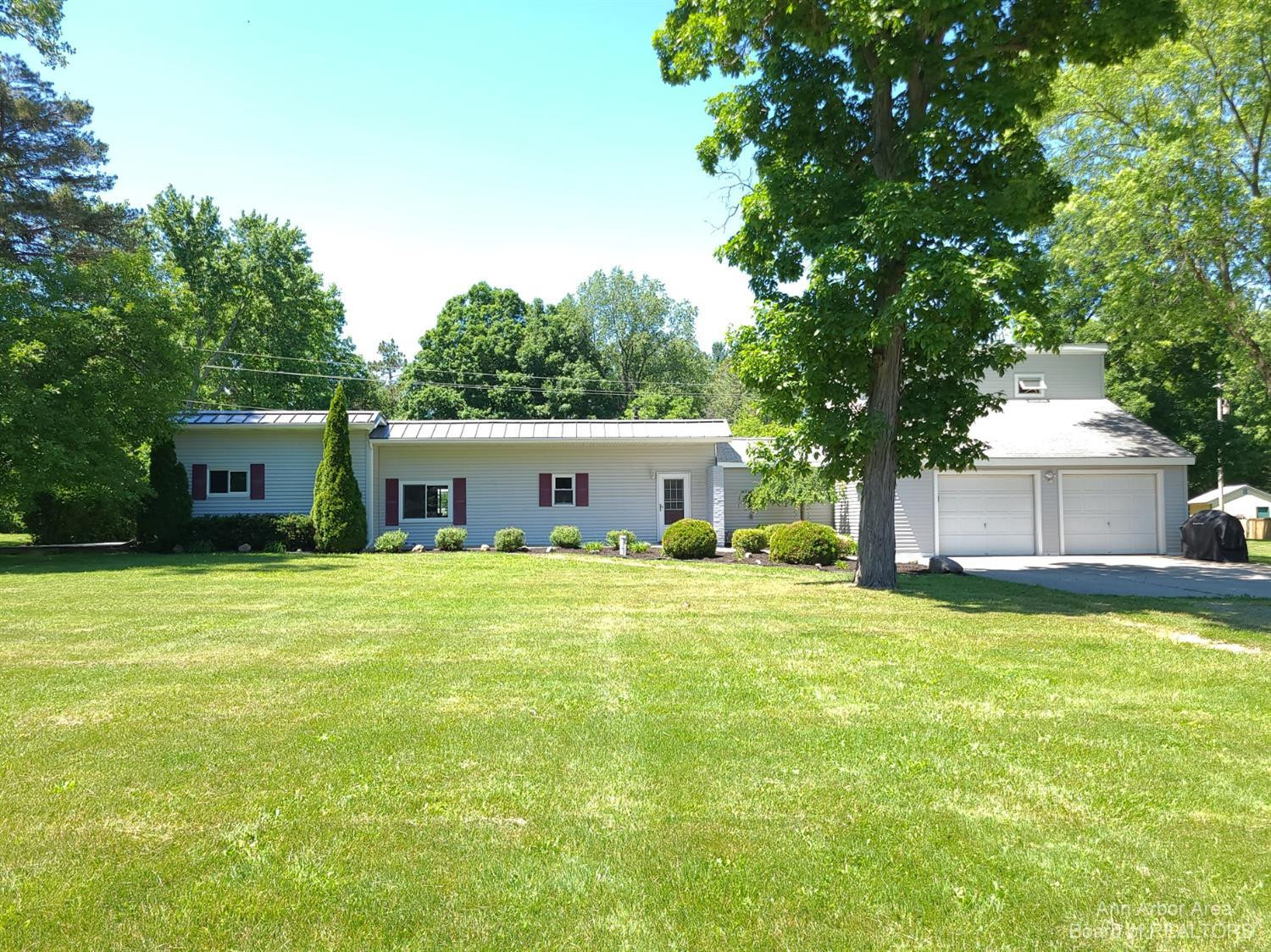 2323 Oak Grove Road Howell, MI 48855 - Photo 22 of 32 Photo 22