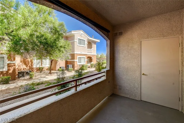 $324,900 | 830 Carnegie Street, Unit 1613, Henderson, NV 89052