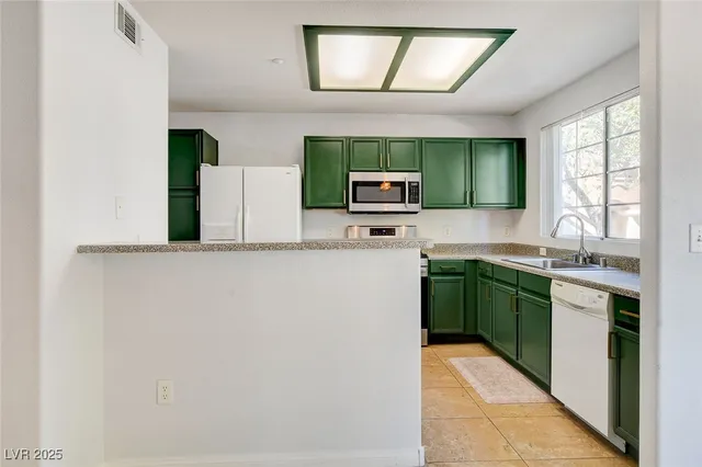 $324,900 | 830 Carnegie Street, Unit 1613, Henderson, NV 89052