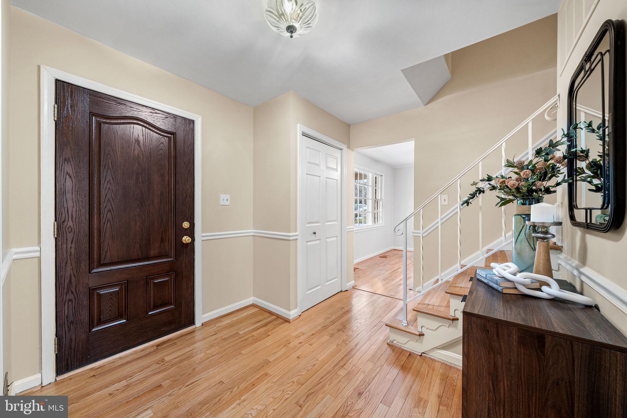 7149 Game Lord Drive Springfield, VA 22153 - Photo 9 of 59 Welcome In!