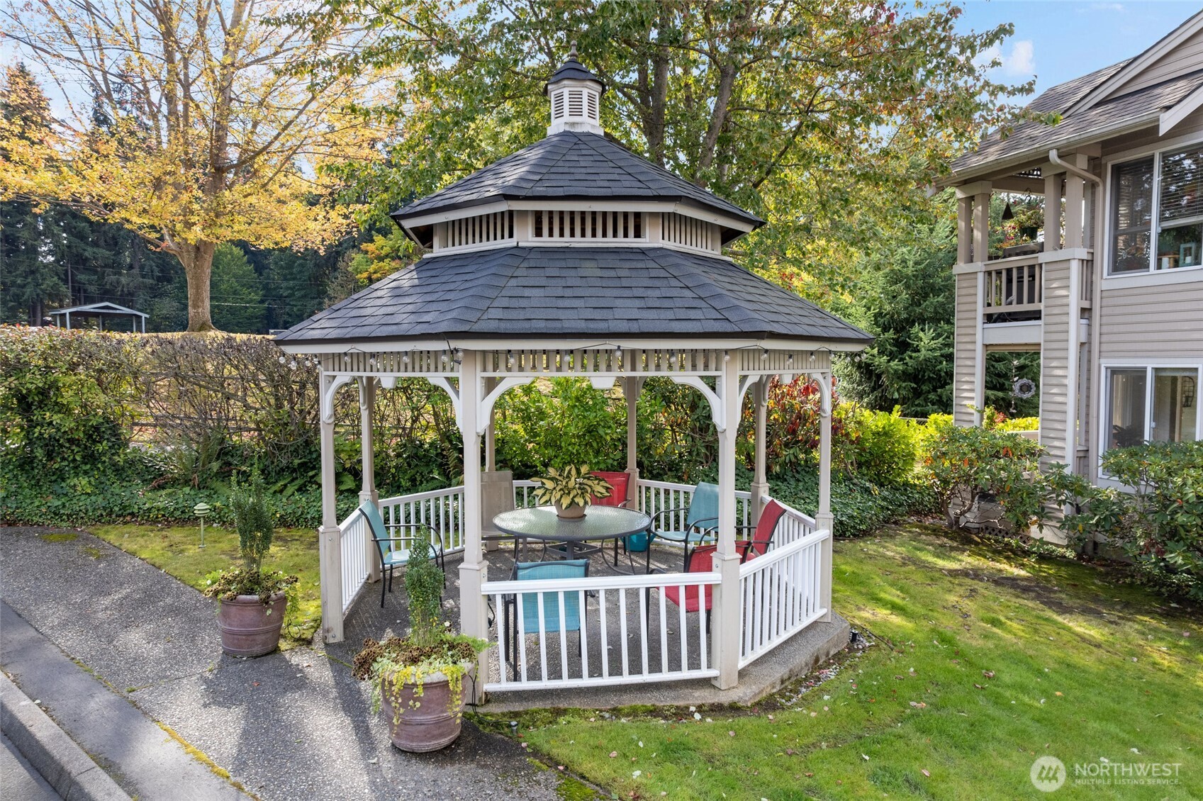 432 3rd Avenue South, Unit B204 Edmonds, WA 98020 - Photo 28 of 32