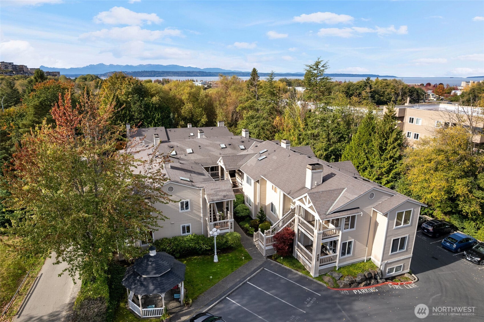 432 3rd Avenue South, Unit B204 Edmonds, WA 98020 - Photo 29 of 32