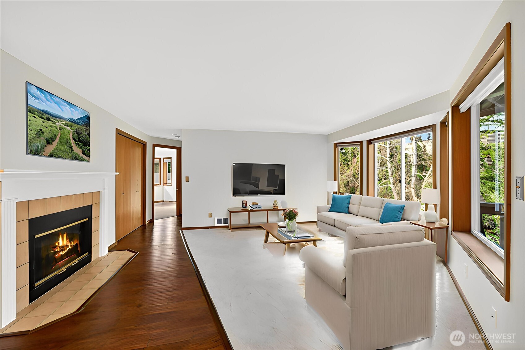 432 3rd Avenue South, Unit B204 Edmonds, WA 98020 - Photo 5 of 32