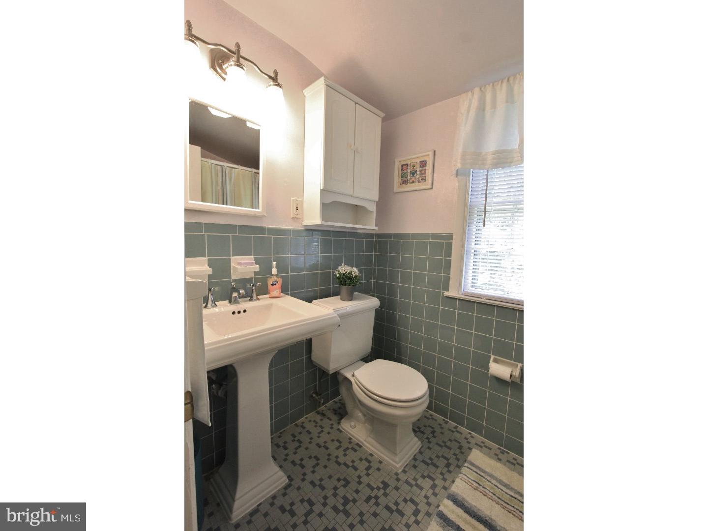 674 Baron Dekalb Road Wayne, PA 19087 - Photo 20 of 25 Bathroom