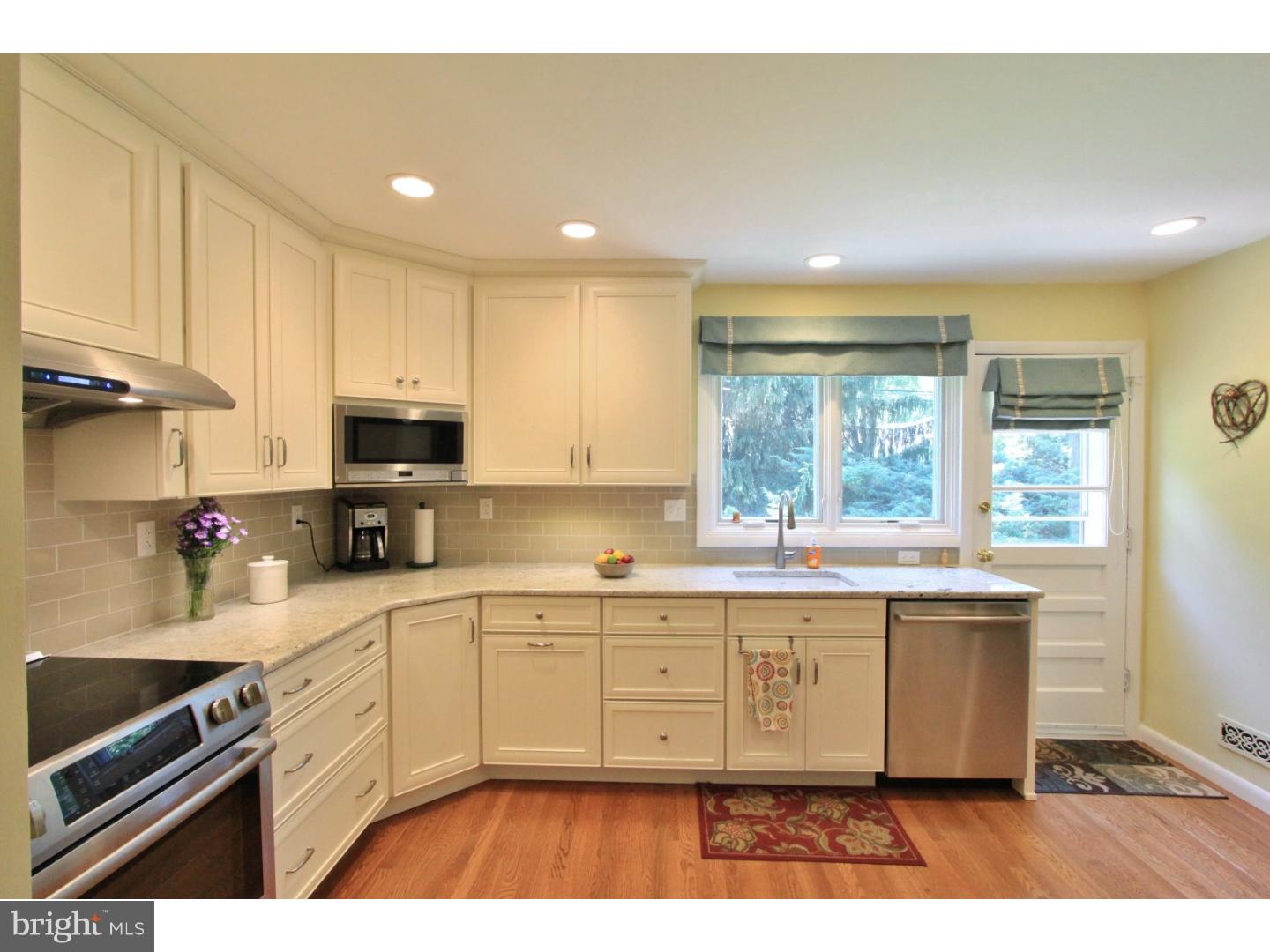 674 Baron Dekalb Road Wayne, PA 19087 - Photo 5 of 25 Kitchen