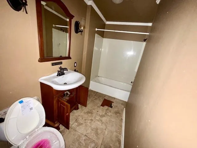 $72,900 | 412 East Cedar Avenue, Connellsville, PA 15425