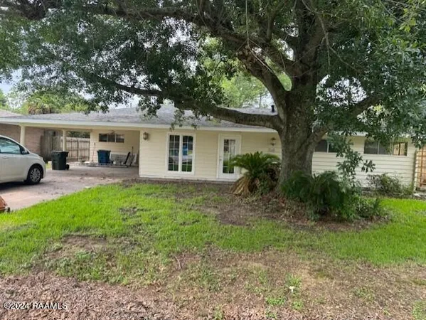 $1,700 | 108 Notre Dame Drive, Lafayette, LA 70506