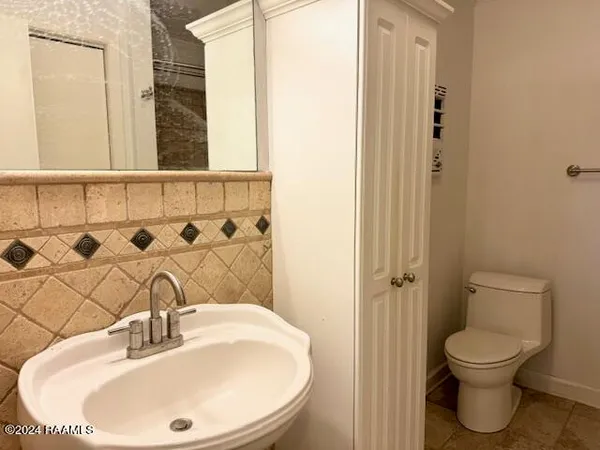 $1,700 | 108 Notre Dame Drive, Lafayette, LA 70506