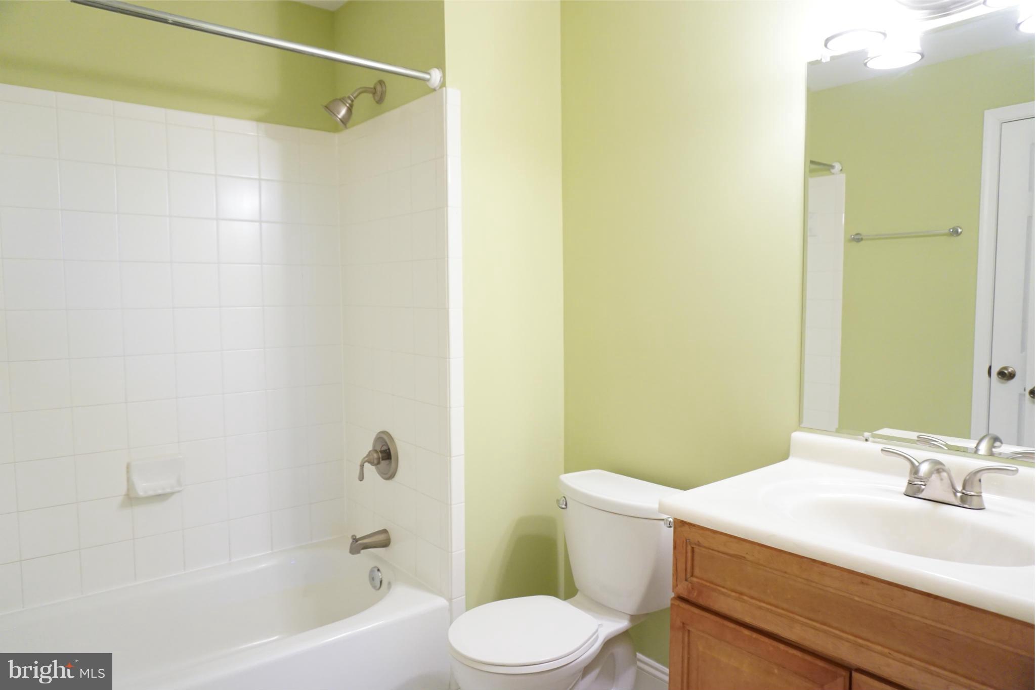 18420 Crestmount Road Boyds, MD 20841 - Photo 25 of 30 3rd Bath
