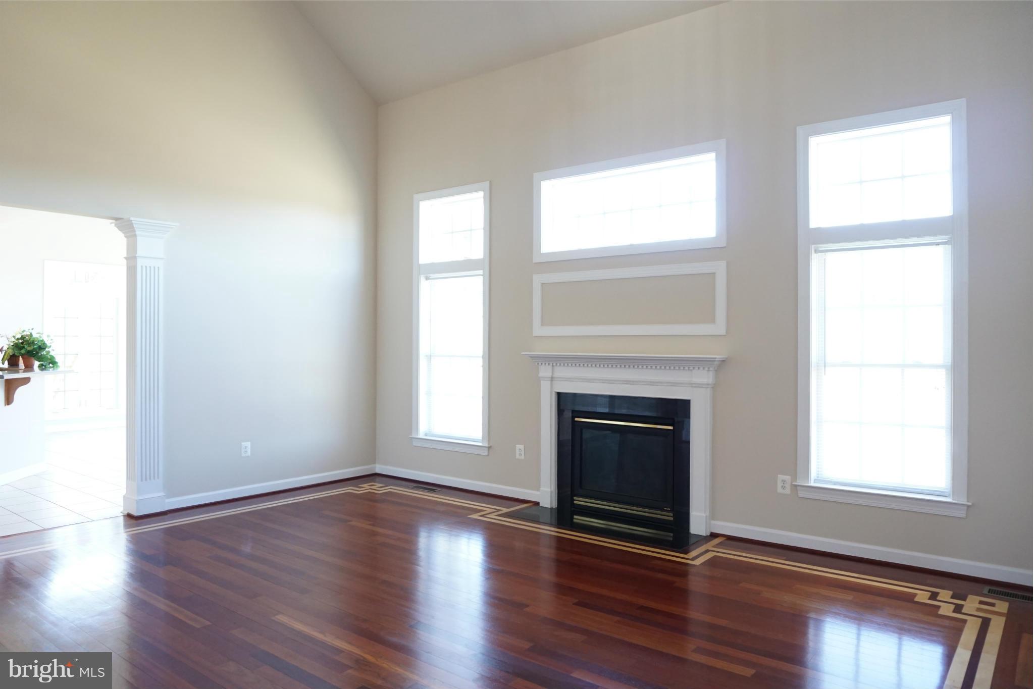 18420 Crestmount Road Boyds, MD 20841 - Photo 10 of 30 Family Room