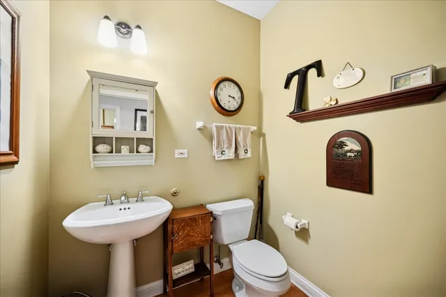 $950,000 | 2230 Goldenrod Lane, Glenview, IL 60026