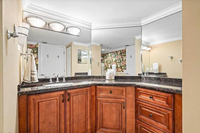 a view of walk in closet