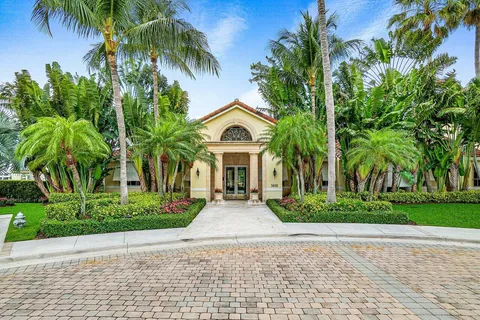 $695,000 | 3606 South Ocean Boulevard, Unit 201, Highland Beach, FL 33487