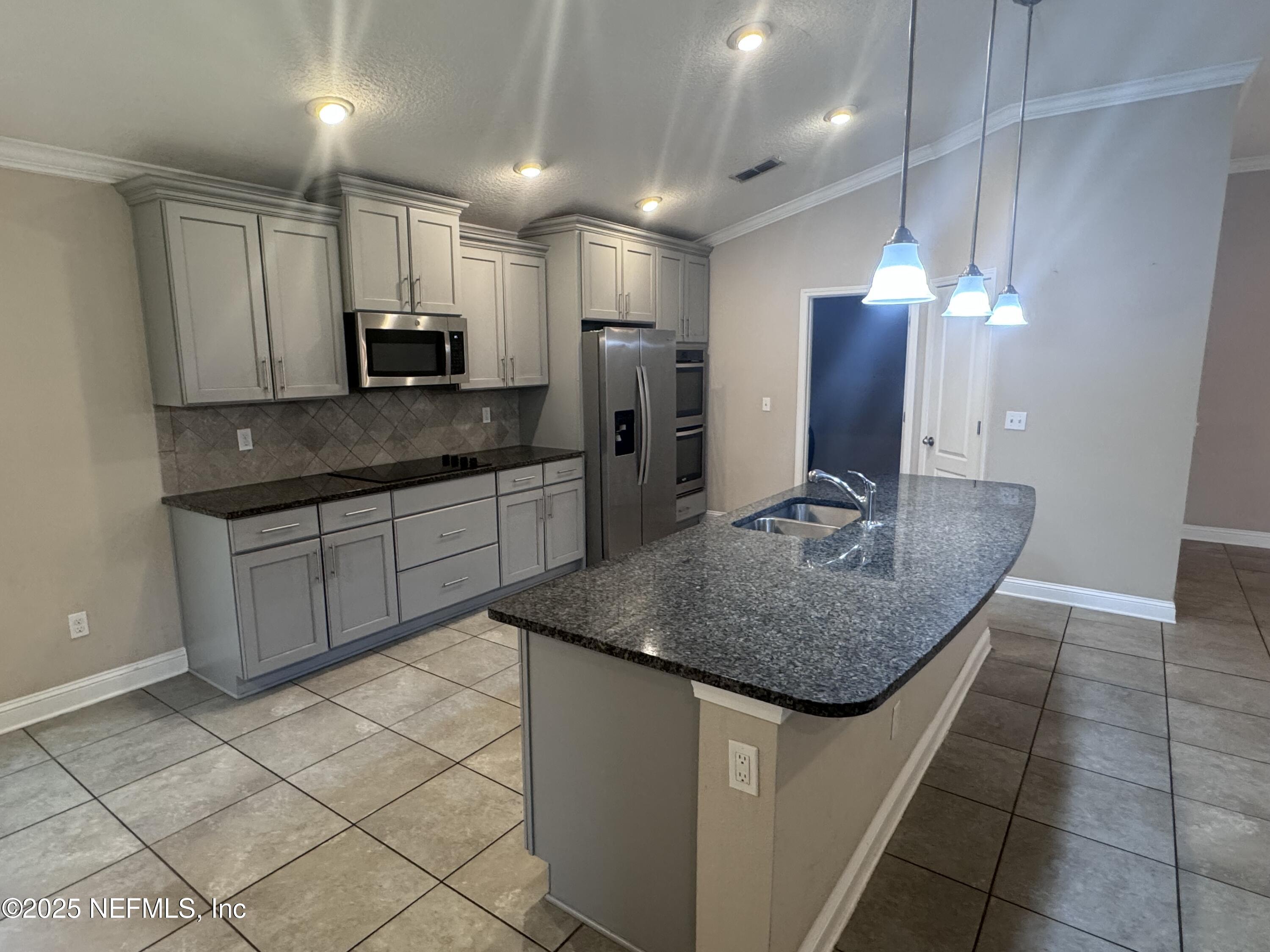 159 Prince Albert Avenue St. Johns, FL 32259 - Photo 5 of 19 Kitchen