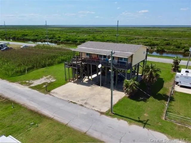 $300,000 | 2208 Mallard Street, Cameron, LA 70631