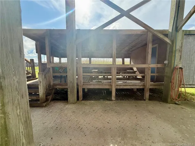 $300,000 | 2208 Mallard Street, Cameron, LA 70631