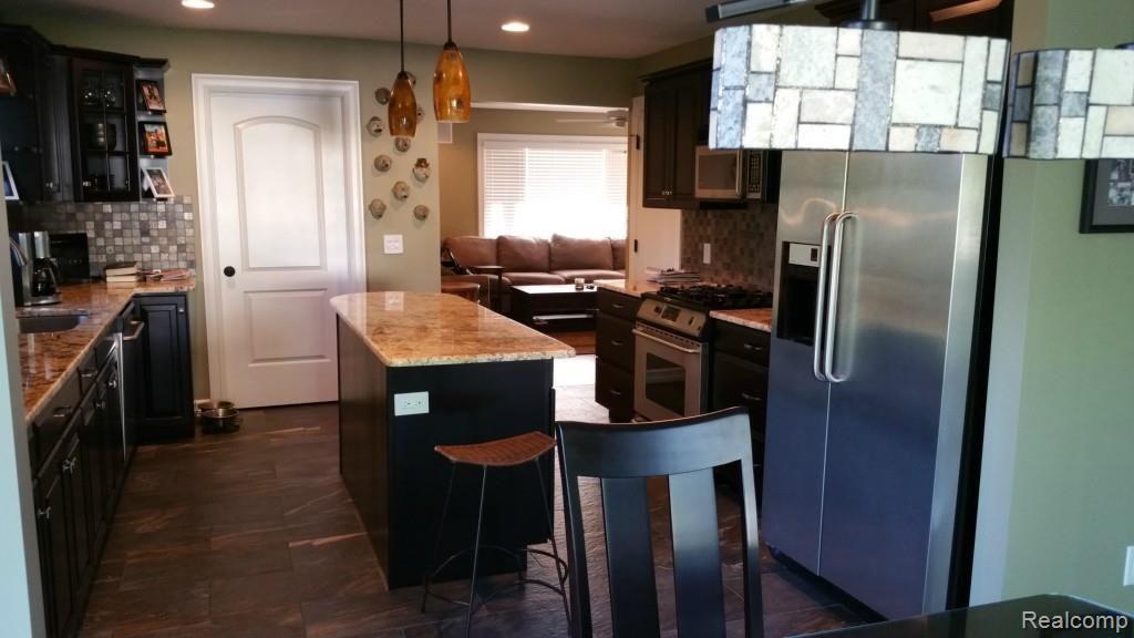 3963 Samuel Avenue Rochester, MI 48309 - Photo 12 of 54 Kitchen