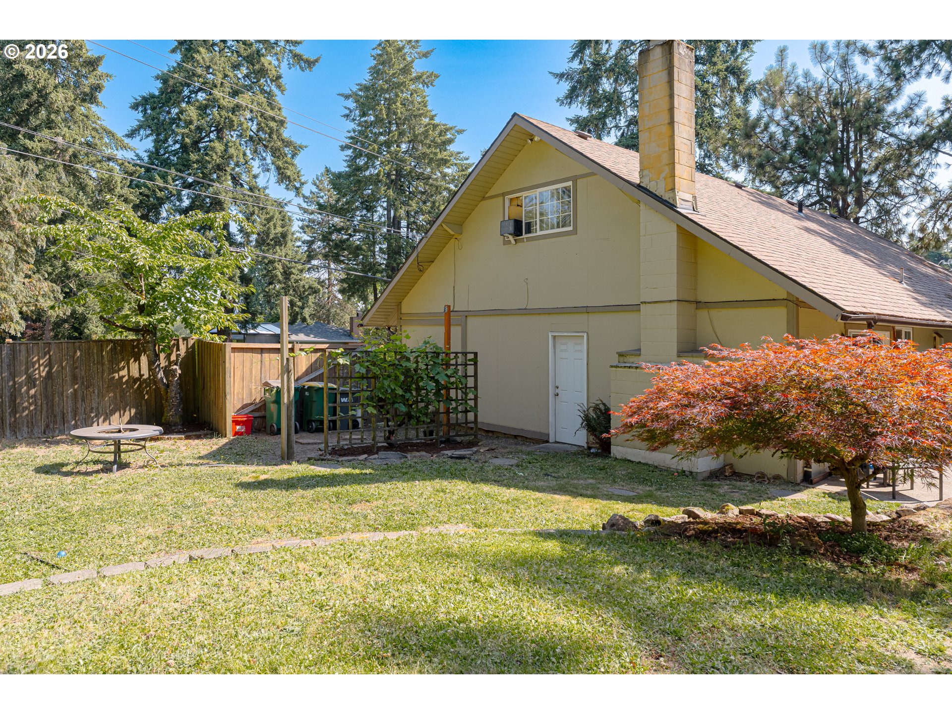 12740 Southwest Hart Road Beaverton, OR 97008 - Photo 32 of 33 Backyard