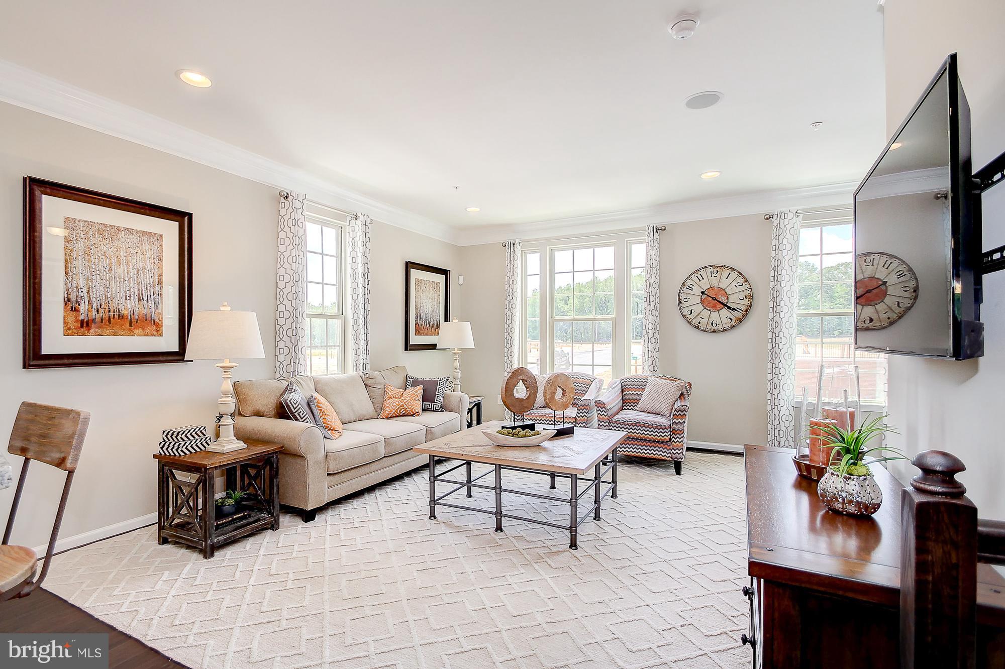 1847 Wind Gate Road Halethorpe, MD 21227 - Photo 6 of 28 LLiving Room