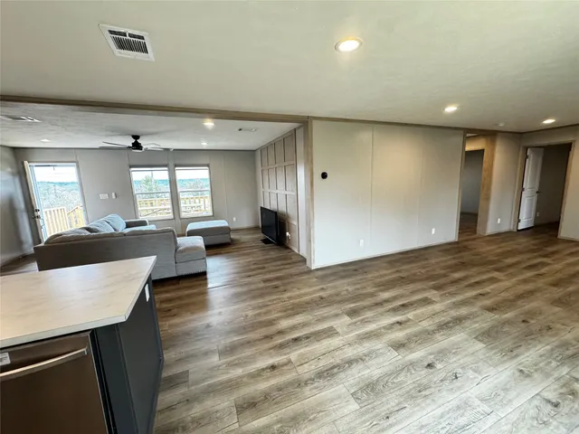 $1,850 | 191 Holly Pond, Onalaska, TX 77360