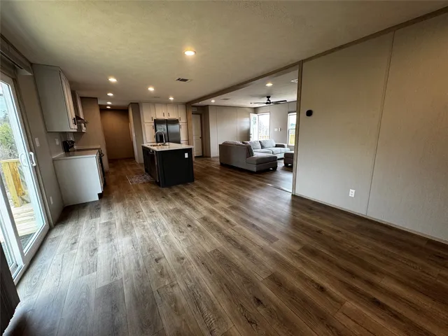 $1,850 | 191 Holly Pond, Onalaska, TX 77360