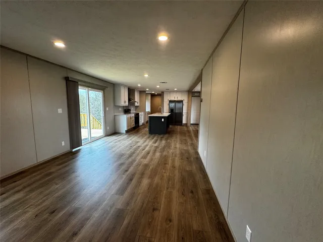 $1,850 | 191 Holly Pond, Onalaska, TX 77360