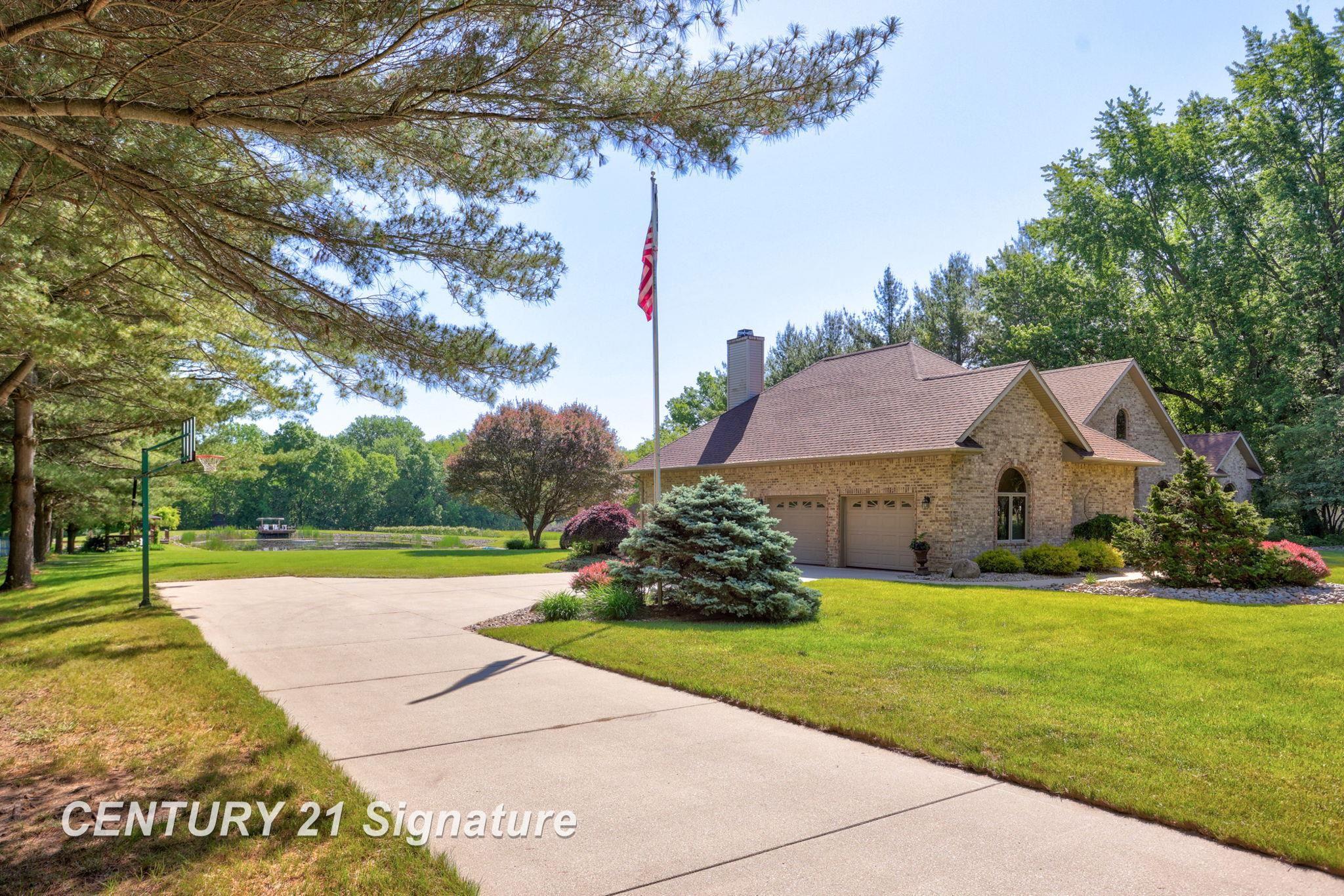 5600 North River Road Freeland, MI 48623 - Photo 3 of 95 50144172-5baf7552-0538-4abd-9ba8-9dd546299840.JPG