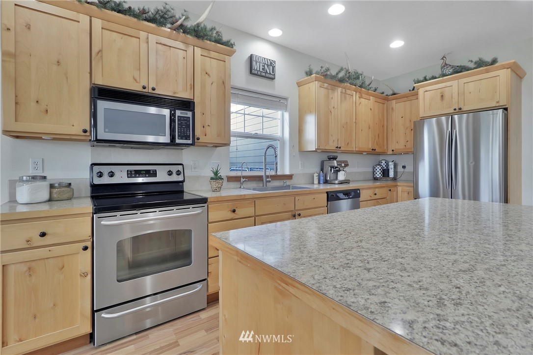 19421 Mountain Meadows Lane Southwest Rochester, WA 98579 - Photo 12 of 40 Gallery Image 12