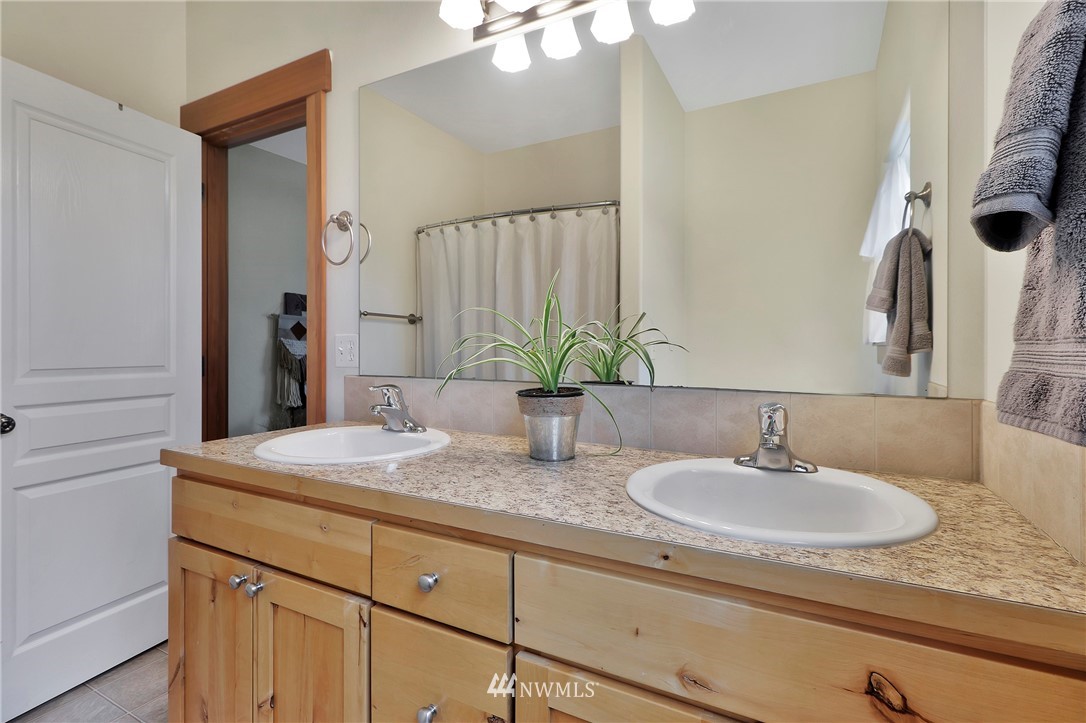 19421 Mountain Meadows Lane Southwest Rochester, WA 98579 - Photo 19 of 40 Gallery Image 19