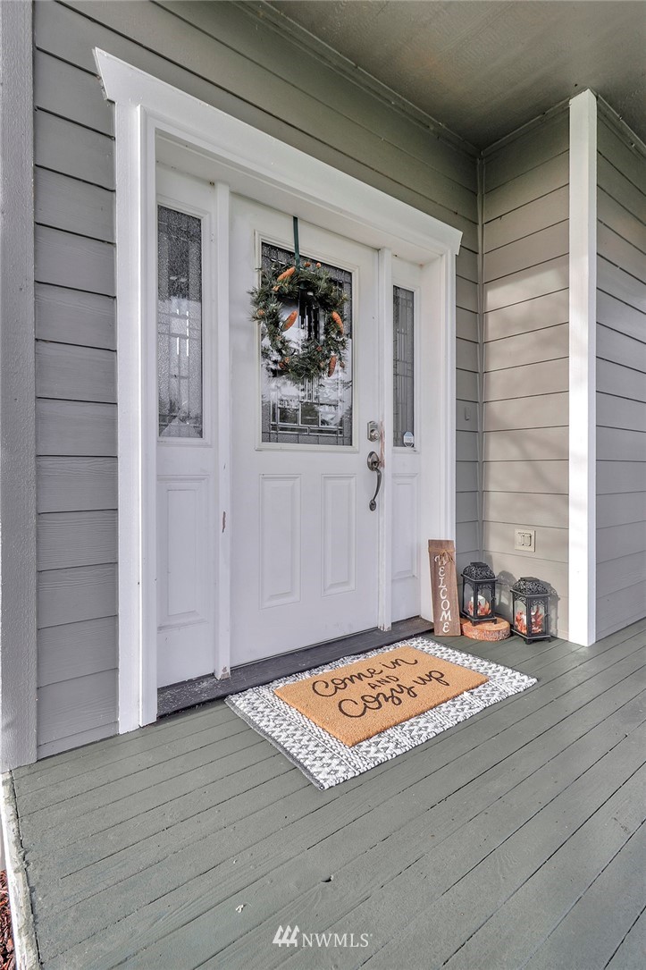 19421 Mountain Meadows Lane Southwest Rochester, WA 98579 - Photo 5 of 40 Gallery Image 5