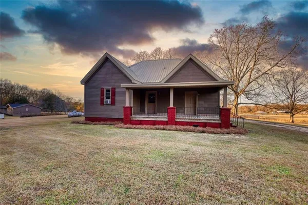 $240,000 | 3215 Highway 213 Mansfield Ga 30055, Mansfield, GA 30055