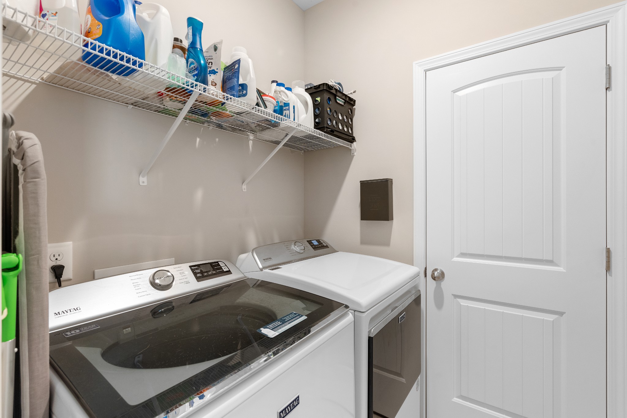 284 Thorpe Drive Spring Hill, TN 37174 - Photo 25 of 34 a utility room with dryer and washer