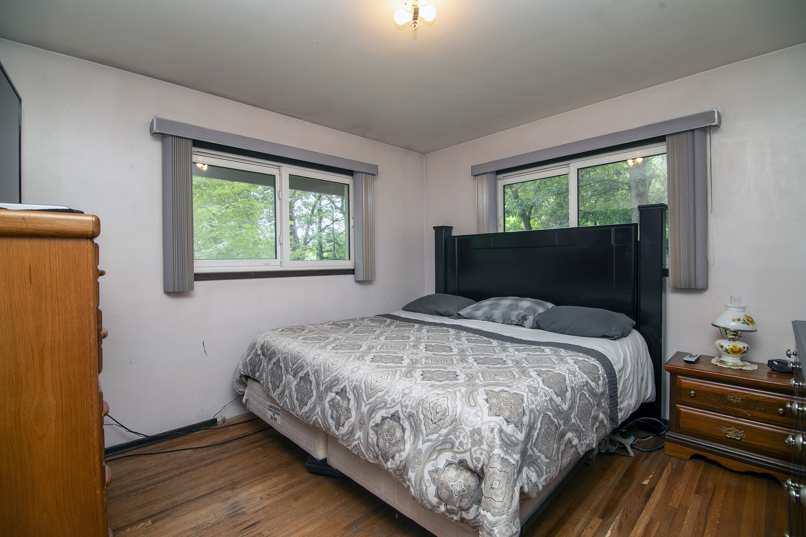 418 South 5000W Road Kankakee, IL 60901 - Photo 11 of 38 a bedroom with bed and window