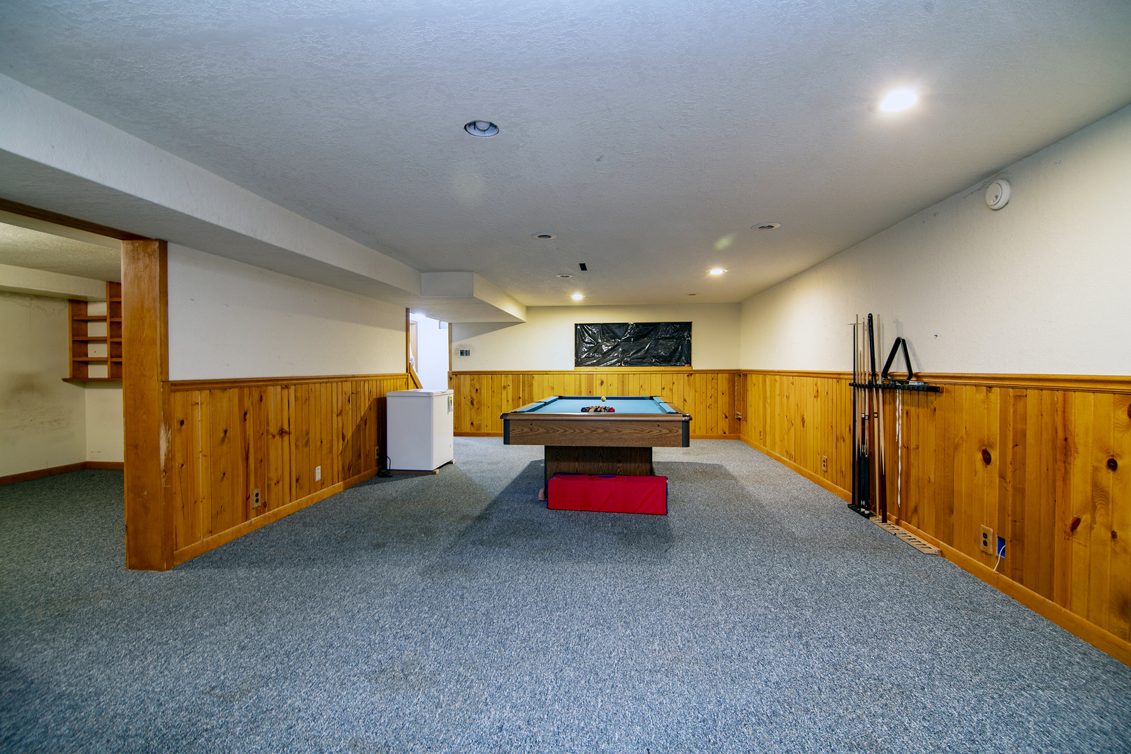 418 South 5000W Road Kankakee, IL 60901 - Photo 15 of 38 an empty room with painted walls